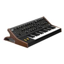 Le Moog Sub 37 Tribute Edition est un synthétiseur analogique avec un mode Duo où chacun des 2 oscillateurs peut jouer indépendamment.