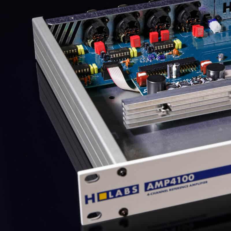 HLabs_AMP4100_inside_closeup_showroomaudio